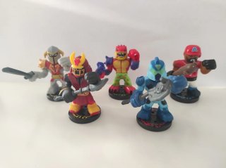Pack 10 Figuras Akedo