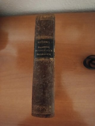 Libro antiguo de 1880 de Homeopatia Domestica de m