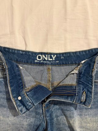 Shorts vaqueros deshilachados talla 29 (38-40)