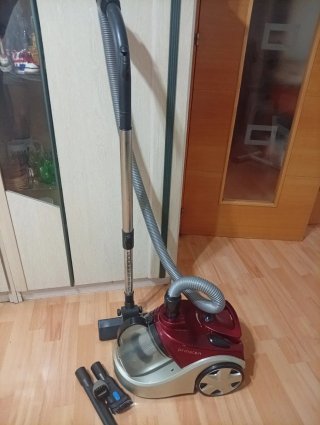 Aspirapolvere Princeton Rosso e Argento