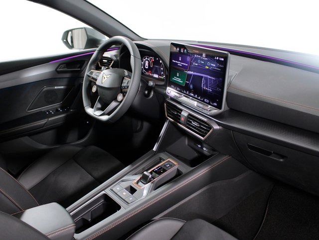 CUPRA Leon 2025
