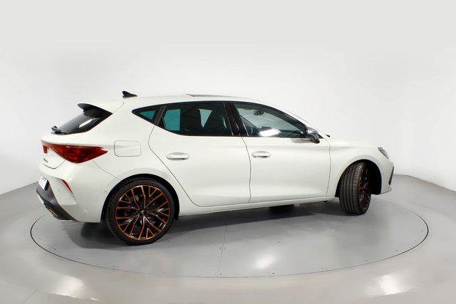 CUPRA Leon 2025