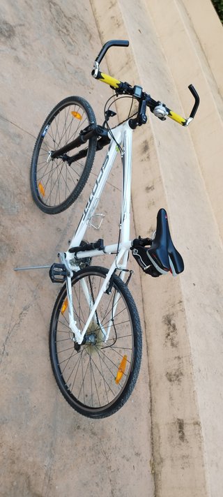 Bicicleta Híbrida Scott Sportster