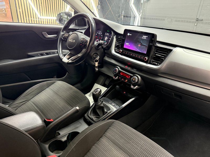 Kia Stonic 2022, foto 29