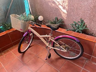 Bicicleta niña con cesta