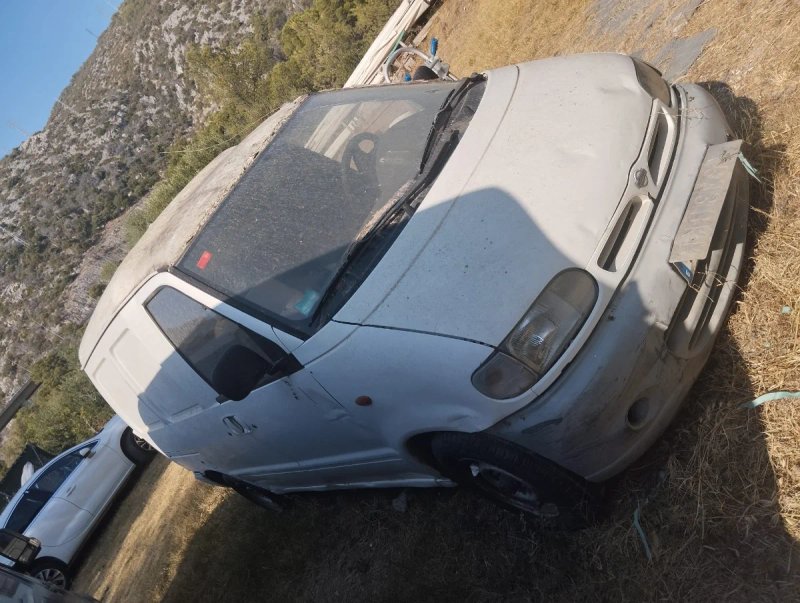 Nissan Vanette 2002 - foto 1