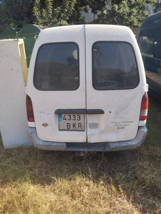 Nissan Vanette 2002