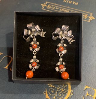 Conjunto Plata y Coral 1960 Collar Pendientes