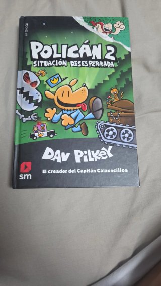 colección de libros de polican
