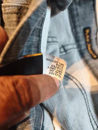 Pantalón Nudie Jeans Slim Jim Gris