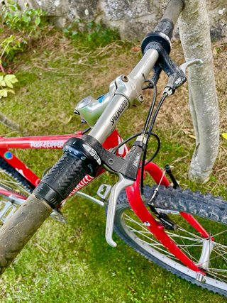 Bicicleta Montaña Specialized Rockhopper Roja