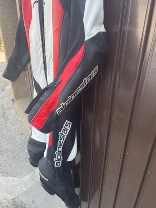 Mono Alpinestars Talla 48