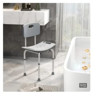 Silla de ducha gris con respaldo
