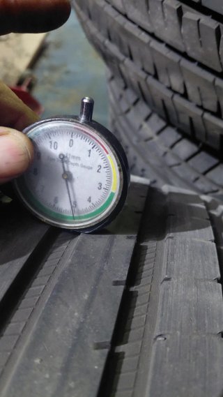 Neumáticos 245/45/18