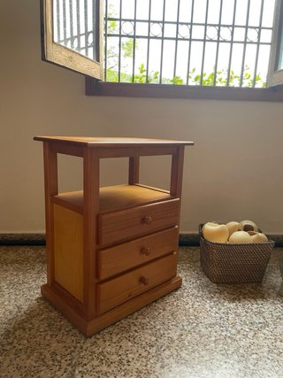 Mueble cajonera de madera