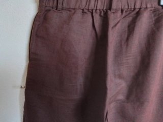 Pantalón ancho "Adolfo Dominguez" marrón. Versátil