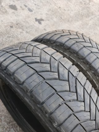 Neumáticos 195/65R16 104/102R MICHELIN