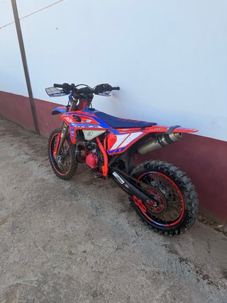 Beta 300 RR 2025 Enduro Moto