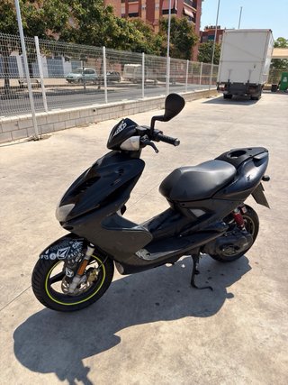 Yamaha Aerox R Scooter Negra