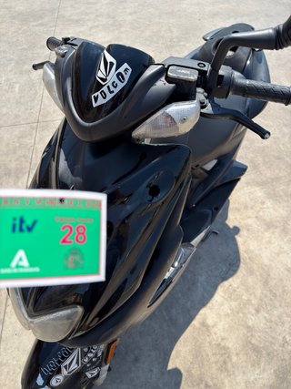 Yamaha Aerox R Scooter Negra