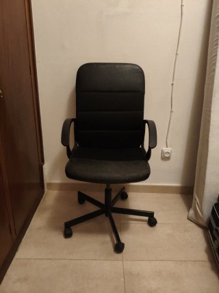 Silla de estudio IKEA con ruedas