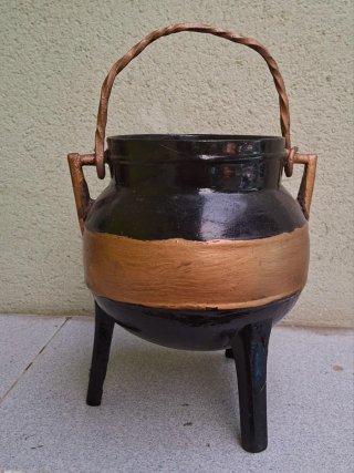 Pote/Cazuela Gallega Negra y Dorada