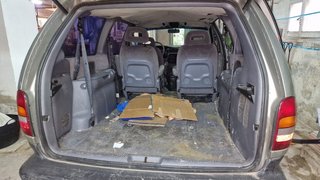 Chrysler Grand Voyager LE 3.3 V6, para despiece.