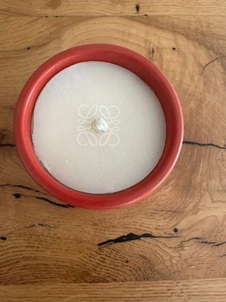 Vela Loewe tomato leaves