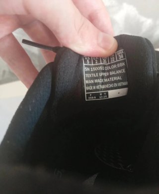 Skechers Arch Fit Black Sneakers Brand New