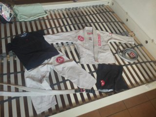 Equipación Gracie Barra Y4 Kimo Niño