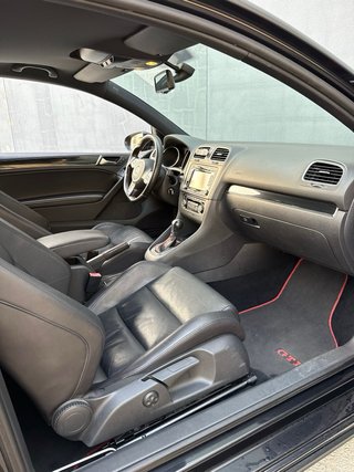 Volkswagen Golf GTI DSG