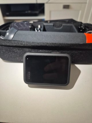 GoPro Hero 11 Black como NUEVA + Accesorios