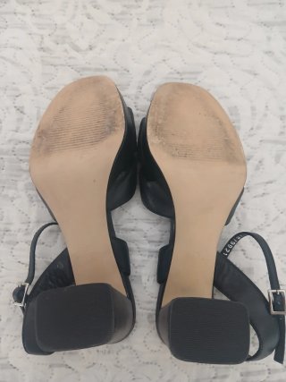 Sandalias de tacón negras