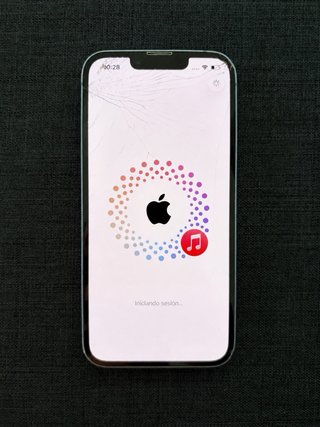 iPhone 14 Cielo Azzurro