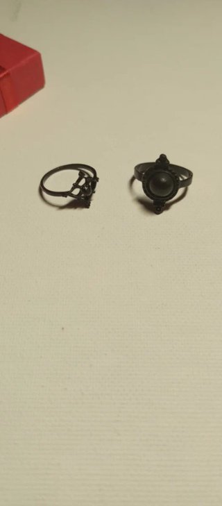 Anillos negros para mujer