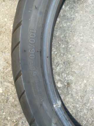 Neumático Moto 100/90-19