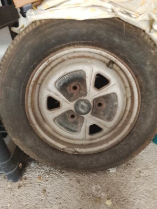 Llantas de acero Renault, 3 agujeros. 2 unidades
