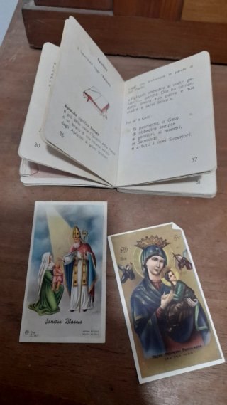 Lotto Sacro Vintage: Libretto e Stampe Religiose