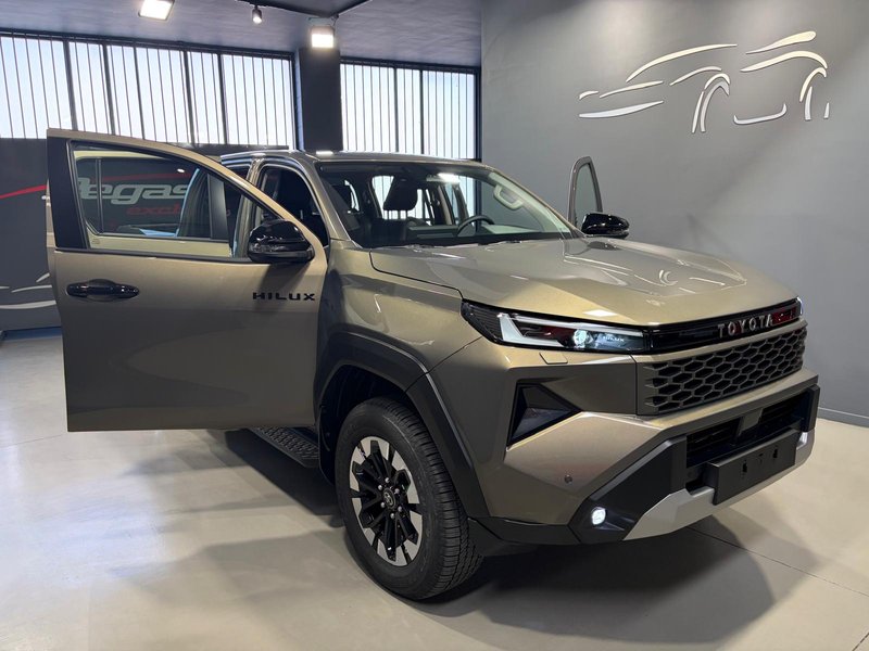 Toyota Hilux 2026, foto 12