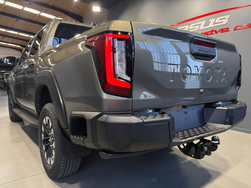 Toyota Hilux 2026, foto 2