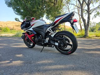 Honda CBR 600RR 2008 Roja y Blanca