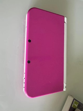 Nintendo 3DS XL Rosa y Cargador