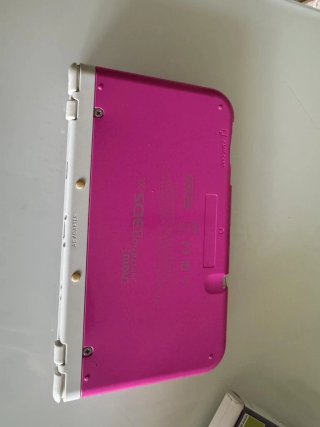 Nintendo 3DS XL Rosa y Cargador