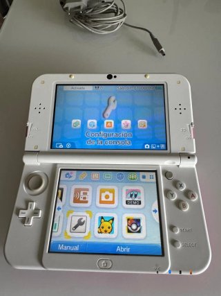 Nintendo 3DS XL Rosa y Cargador