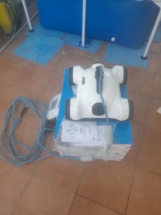 Robot Limpiafondos WYBOT 400 Piscina