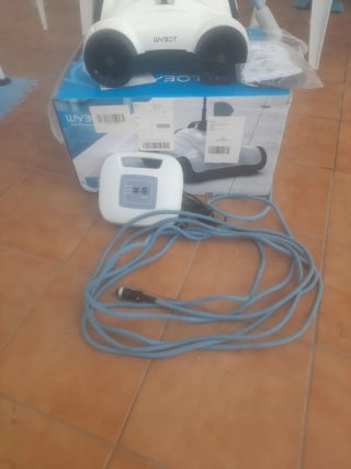 Robot Limpiafondos WYBOT 400 Piscina