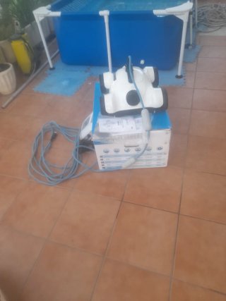 Robot Limpiafondos WYBOT 400 Piscina