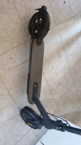 Patinete Eléctrico Xiaomi Gris