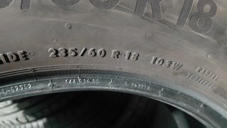 Neumático 235/60/18
