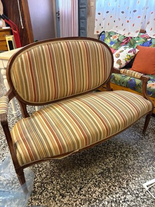Sillón antiguo estilo Isabelino